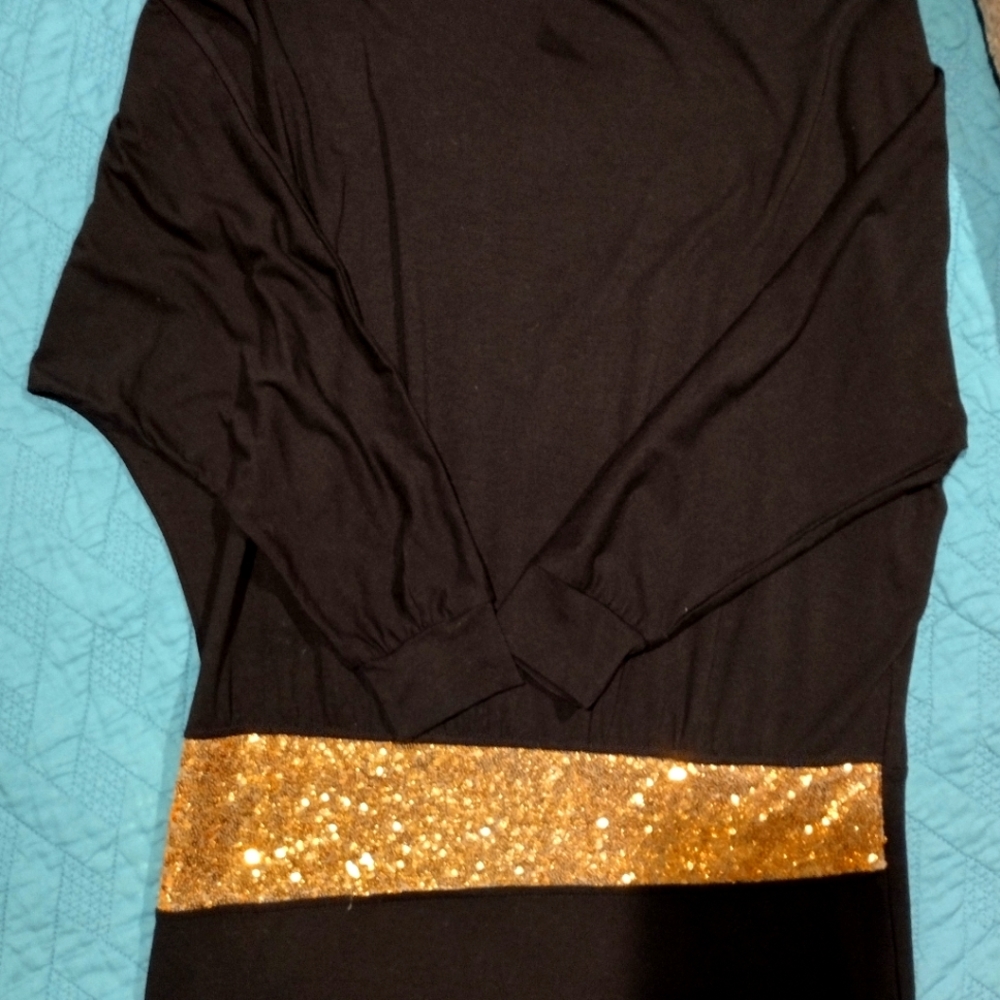 Size medium fits like a large